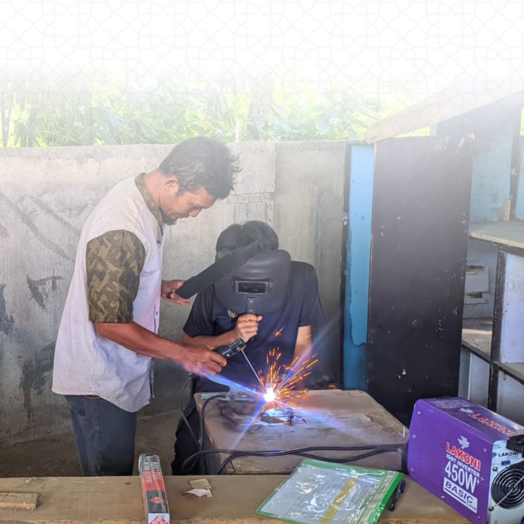 belajar las listrik